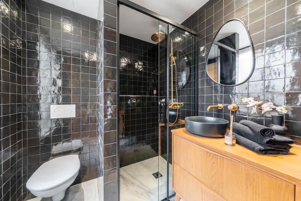 Luxury Flat Champs Elysees Air Cond. 6 Pers Appartement *